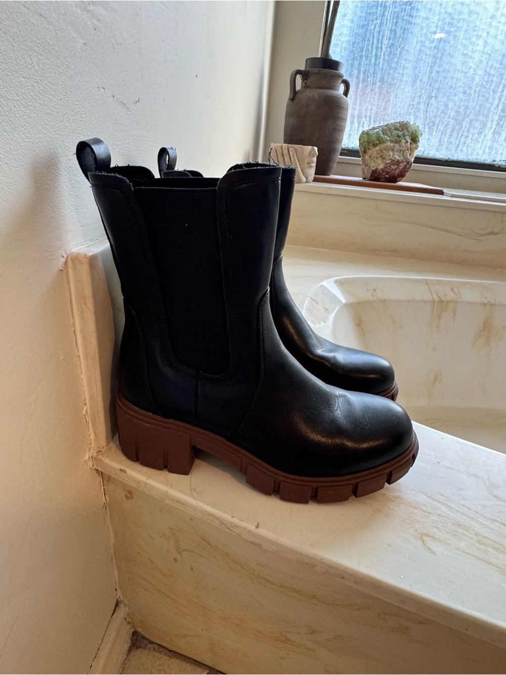 Universal Thread Black Chelsea Lug Boots with Brown Platform Sole
